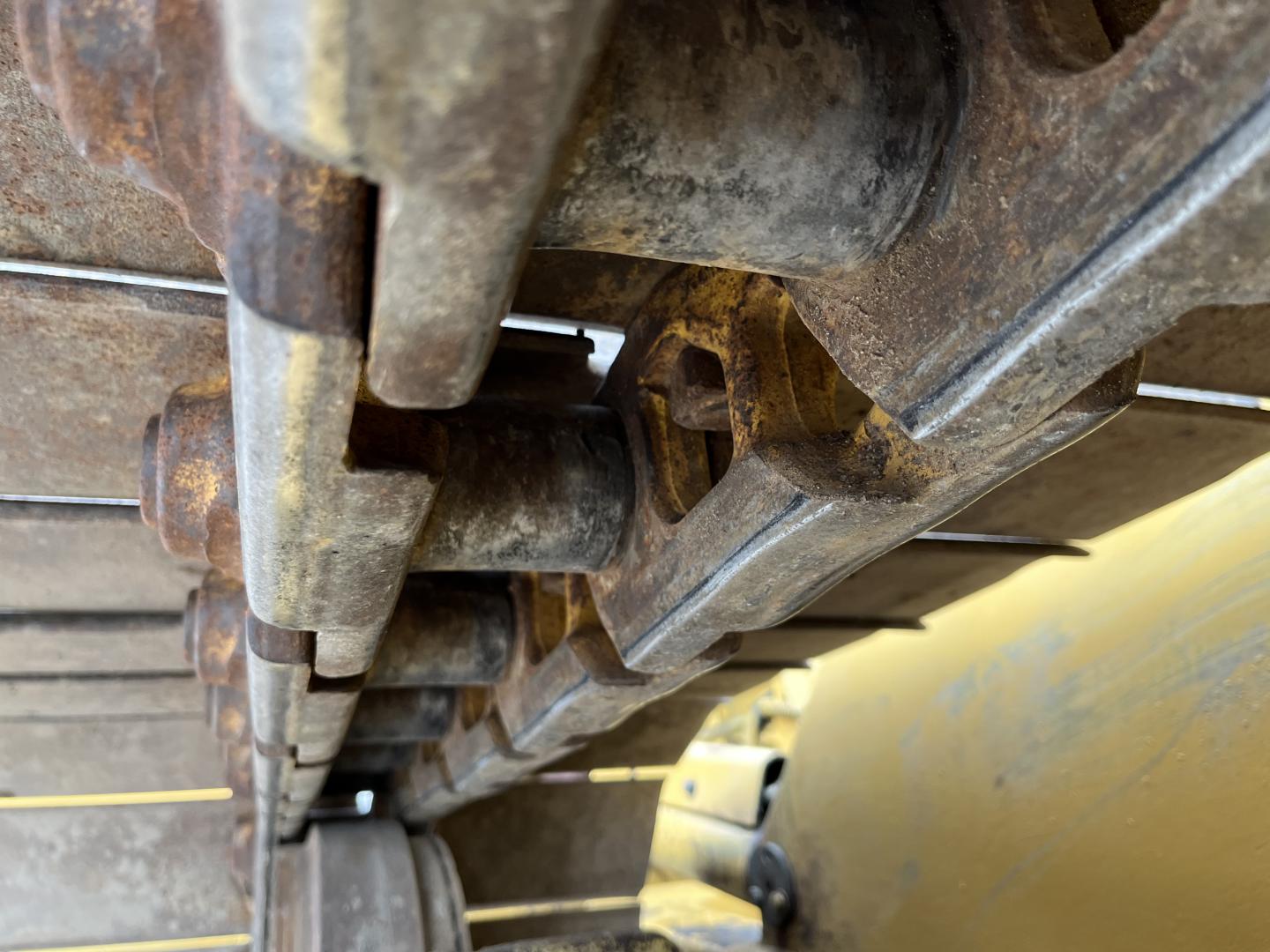 ./imagenes/INVOICE/2019/17240/TAPADOR FRONTAL CATERPILLAR D6M LGP (23).JPG